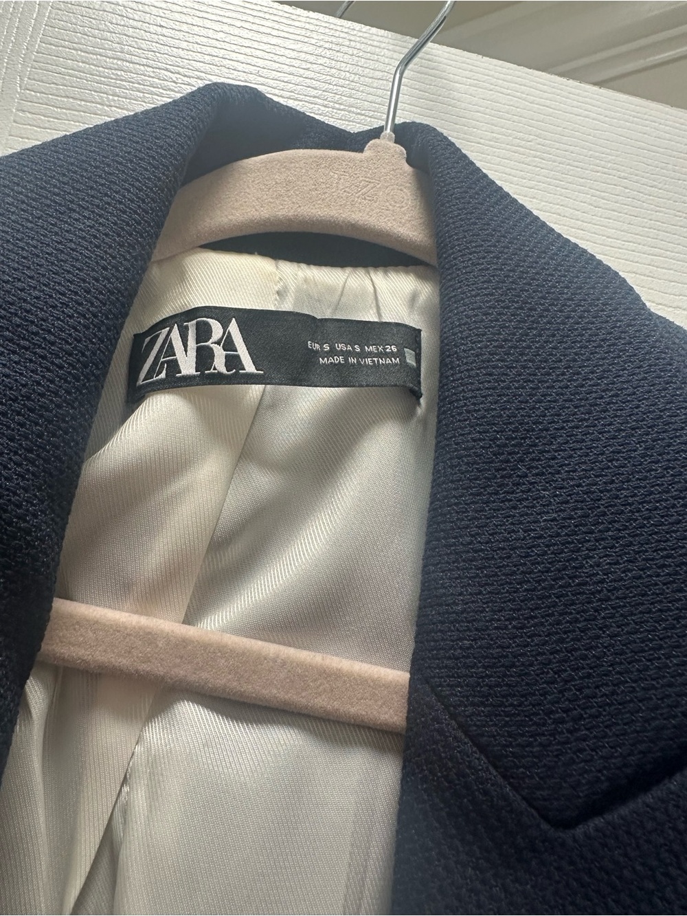 Zara Navy Double-Breasted Blazer with Gold Buttons - Picture 5 of 9